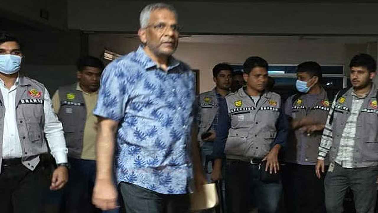 ডিজিএফআইয়ের সাবেক মহাপরিচালক আটক