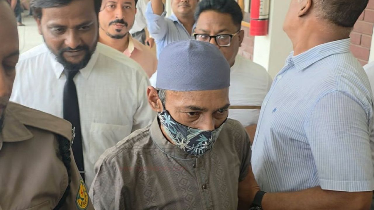 শিশু রামিসা হত্যার রায় শুনতে আদালতে রামিসার বাবা